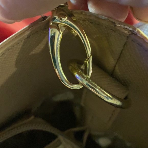 NEW IVANKA TRUMP TAN LARGE LEATHER HANDBAG WITH REMOVABLE SHOULDER STRAP - Picture 13 of 14